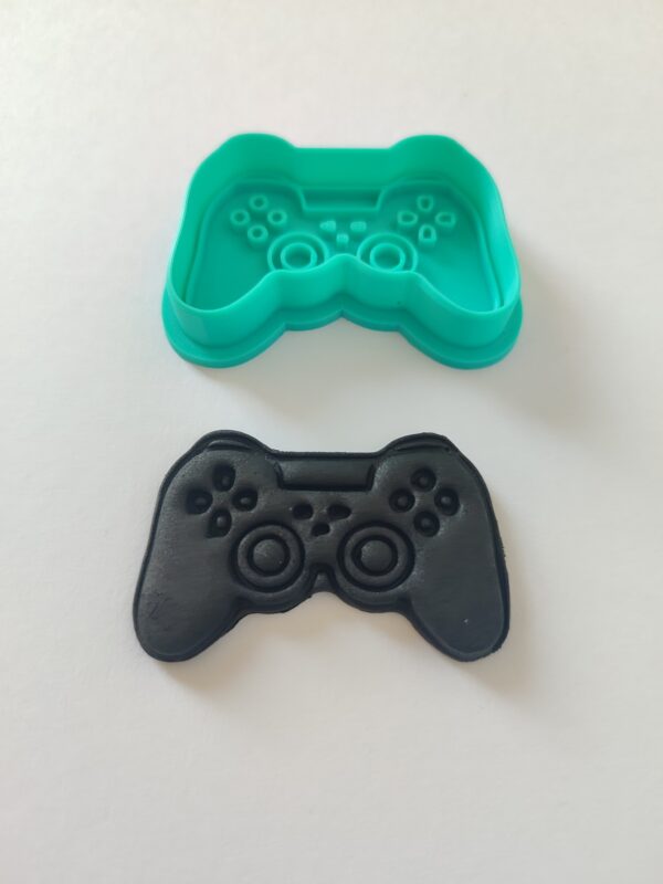 6cm controller 🎮 cutter
