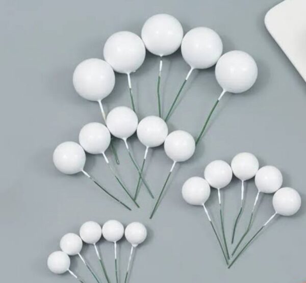 White Faux balls 20 pcs