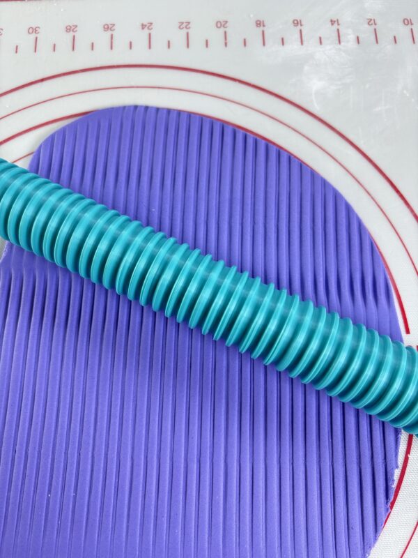 Horizontal line Rolling pin