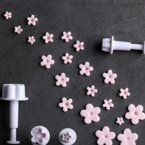 4 piece flower plugger cutter